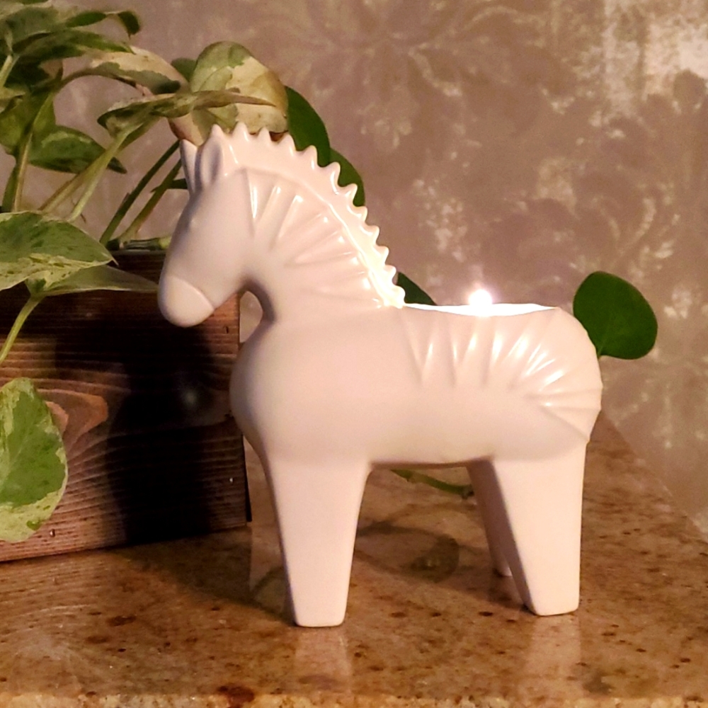 Jonathan Adler X PartyLite white ceramic zebra